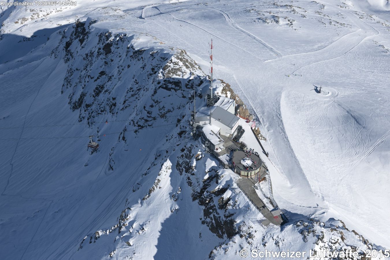 Bergstation Corvatsch, Helikopter-Landung ('Heli-Skiing')